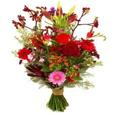 A romantic surprise! (Bouquet the romantic surprise bigger)